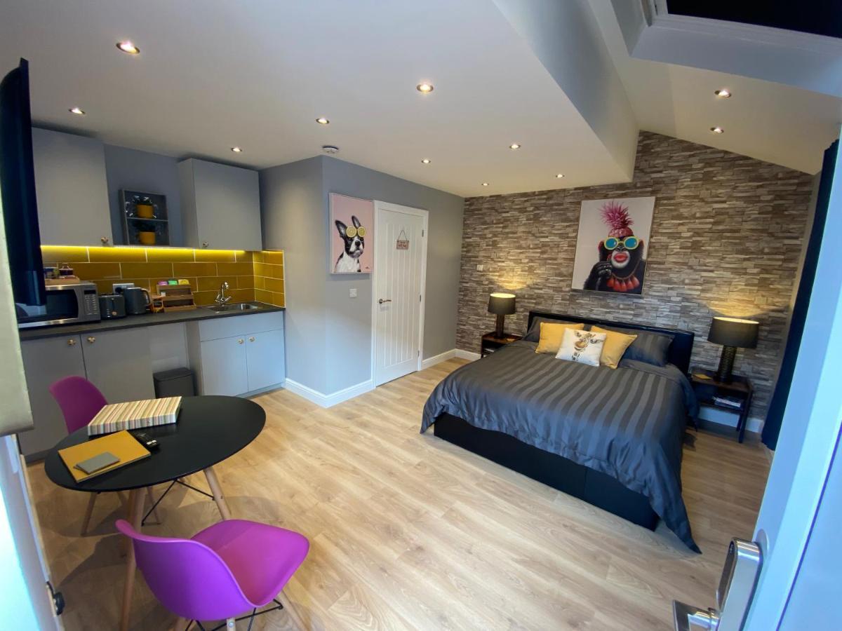 Modern Luxury 1 Bed Apartment With Parking Near Stansted Airport Stansted Mountfitchet Bagian luar foto
