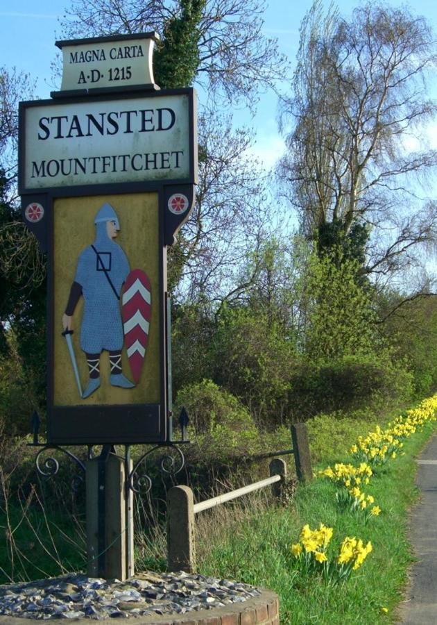 Modern Luxury 1 Bed Apartment With Parking Near Stansted Airport Stansted Mountfitchet Bagian luar foto